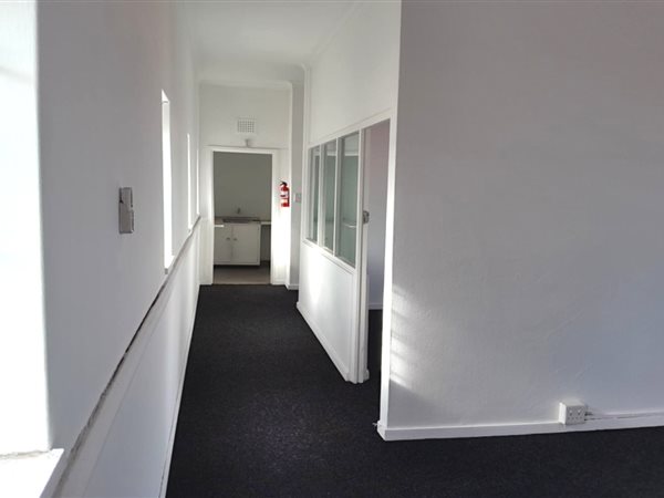 125 m² Office Space 125 m² Office Space