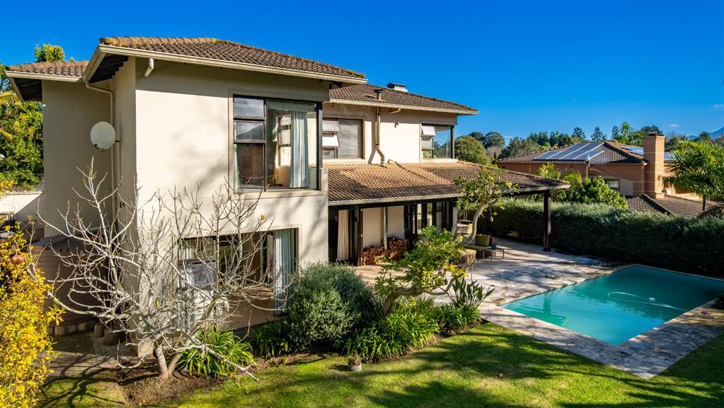 3 Bedroom House 3 Bedroom House