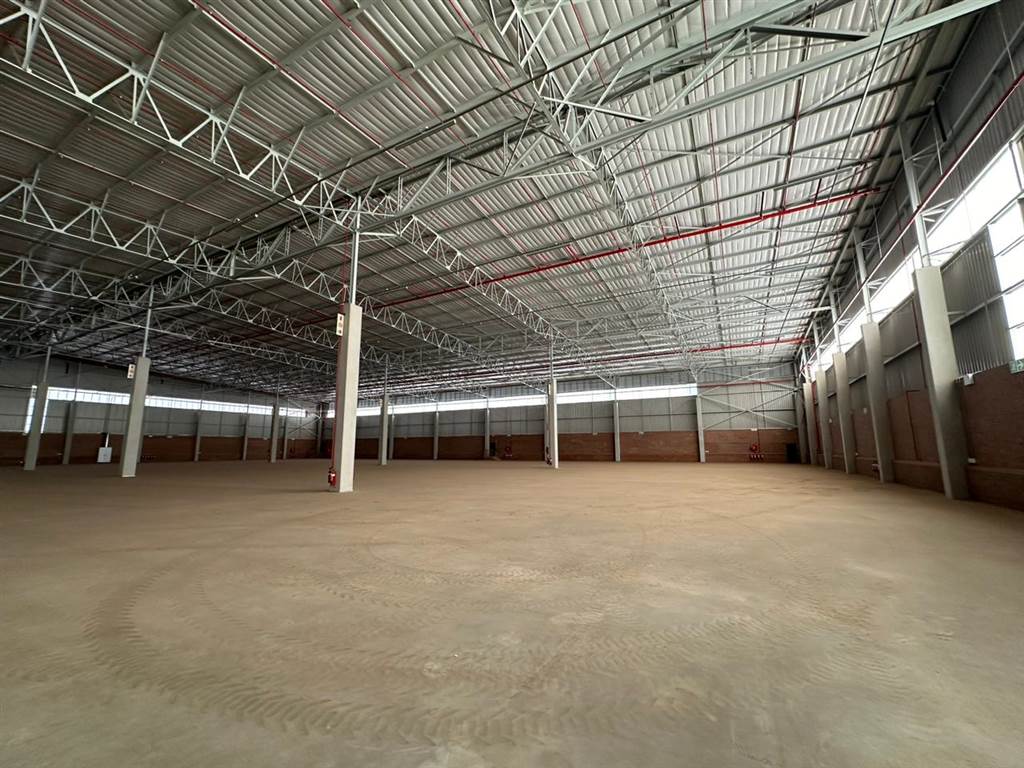 5923  m² Industrial space in Clayville photo number 11