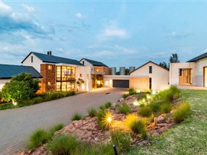 6 Bed House in Mooikloof Heights