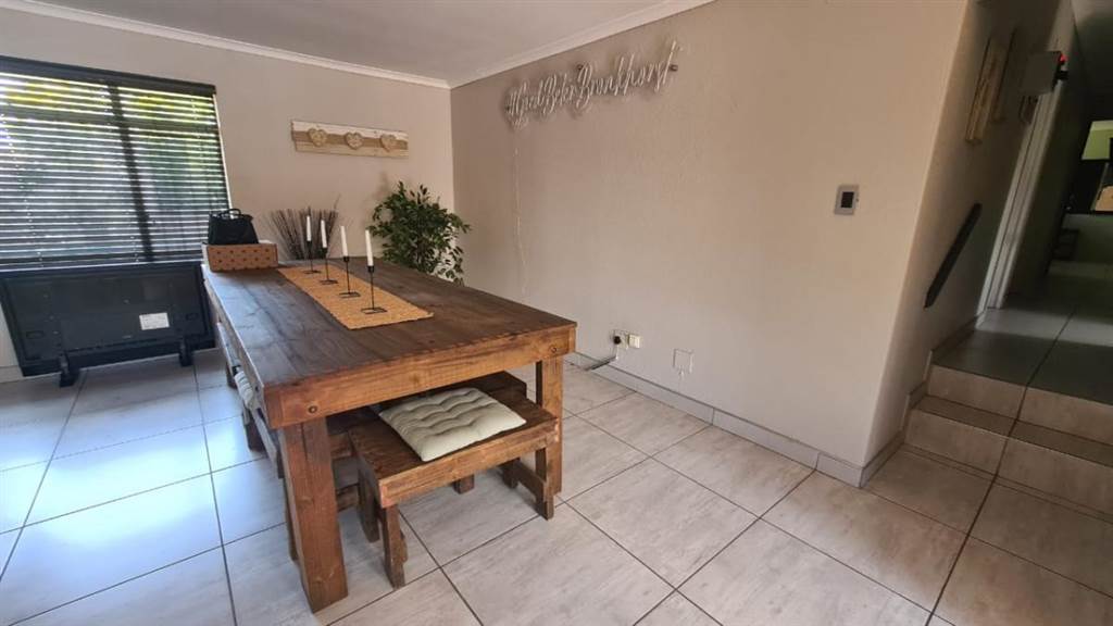 4 Bed House in Secunda photo number 6