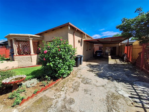 3 Bedroom House 3 Bedroom House