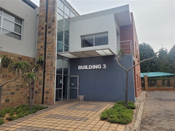 170  m² Commercial space in Highveld