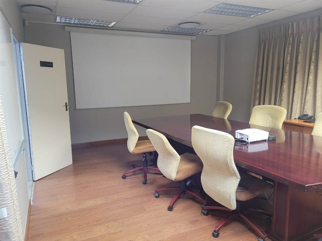 170  m² Commercial space in Highveld photo number 11