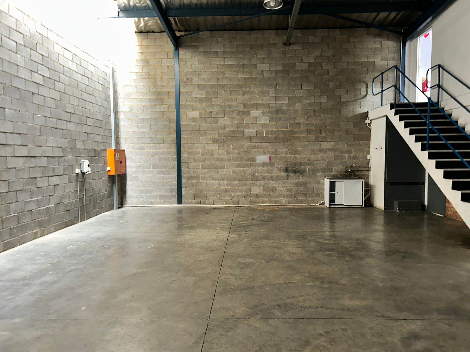 224.26  m² Industrial space in Eastgate photo number 9