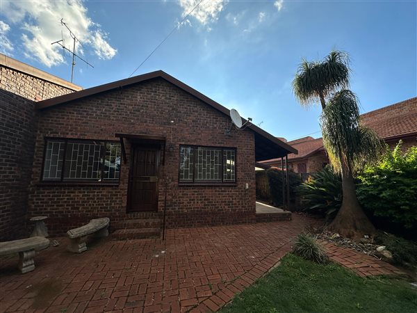 3 Bedroom House 3 Bedroom House