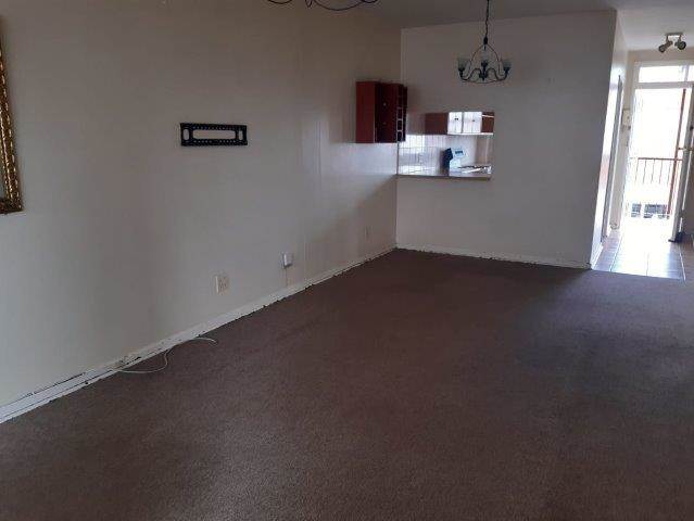 2 Bed Apartment in Malvern East photo number 6