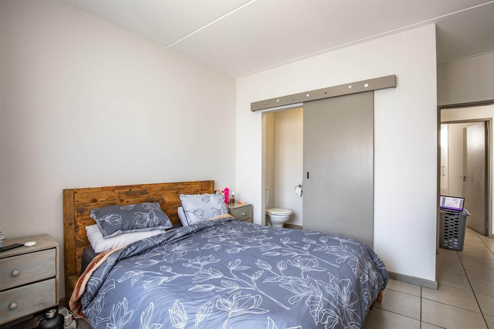 2 Bed Apartment in Elarduspark photo number 17