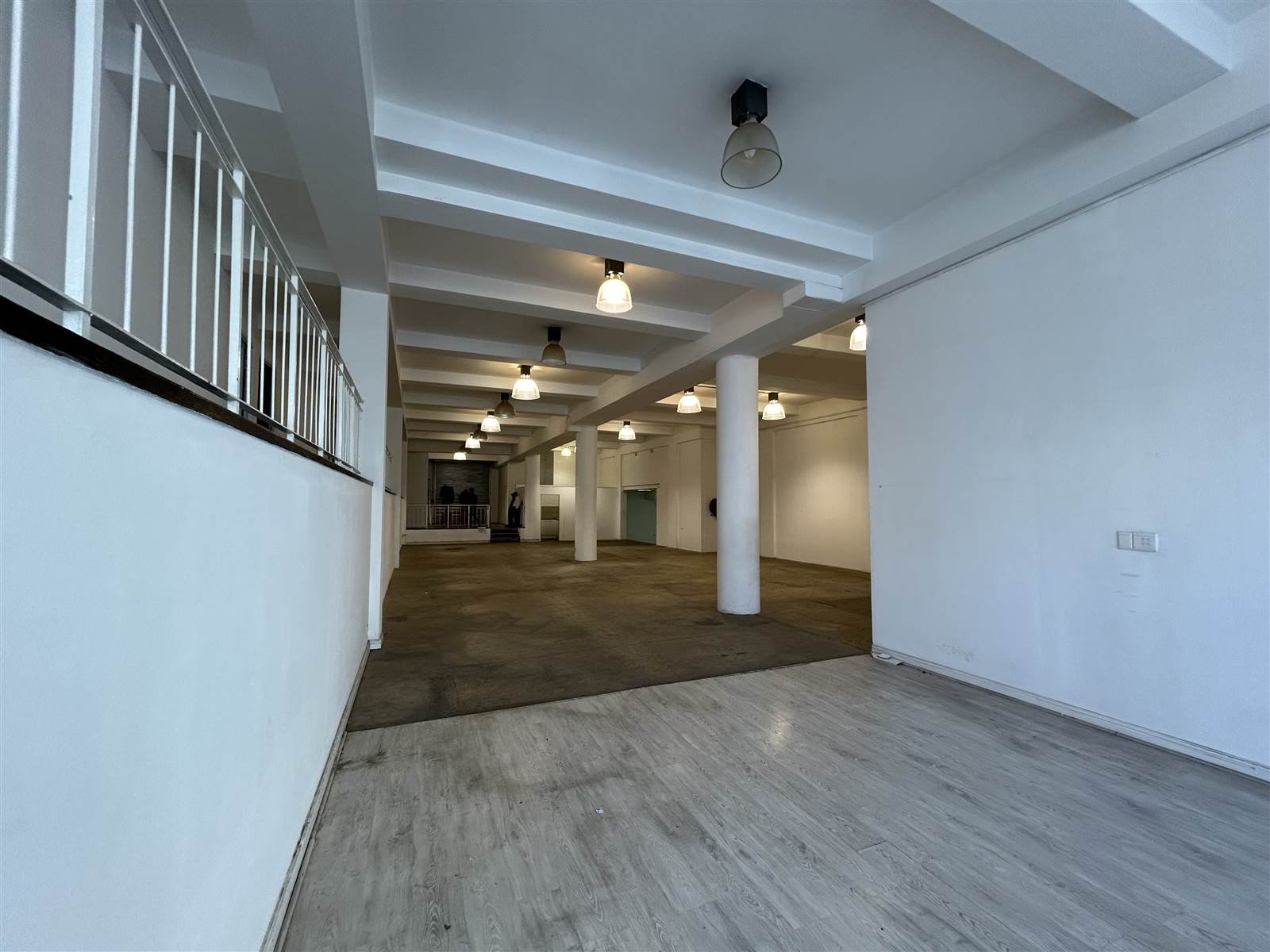 716  m² Commercial space in Woodstock photo number 3