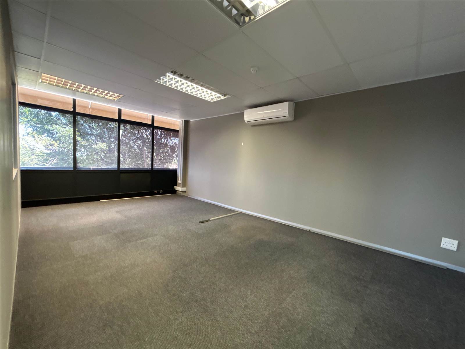 500  m² Commercial space in Cresta photo number 11