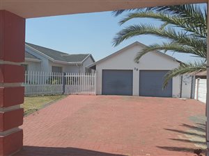 3 Bed House in Steel Park