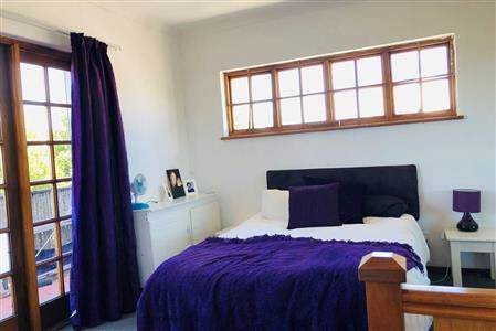 2 Bed House in Port Elizabeth Central photo number 7