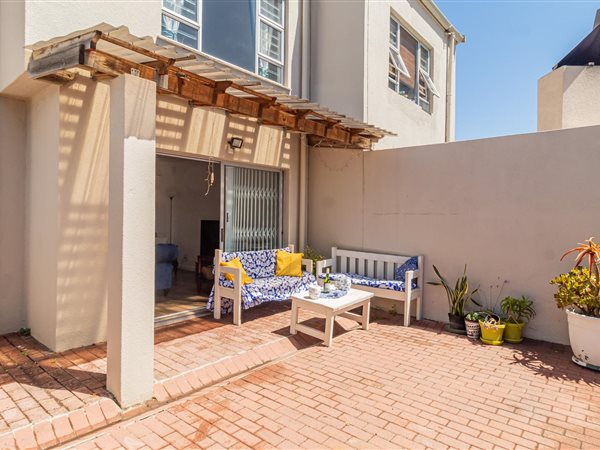 3 Bedroom Townhouse 3 Bedroom Townhouse