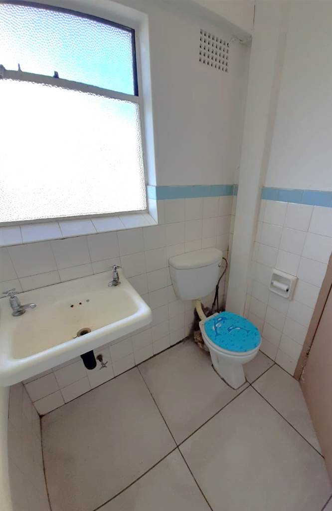 1 Bed Apartment in Craighall photo number 7