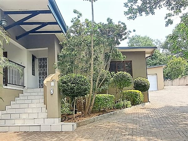 4 Bedroom House 4 Bedroom House