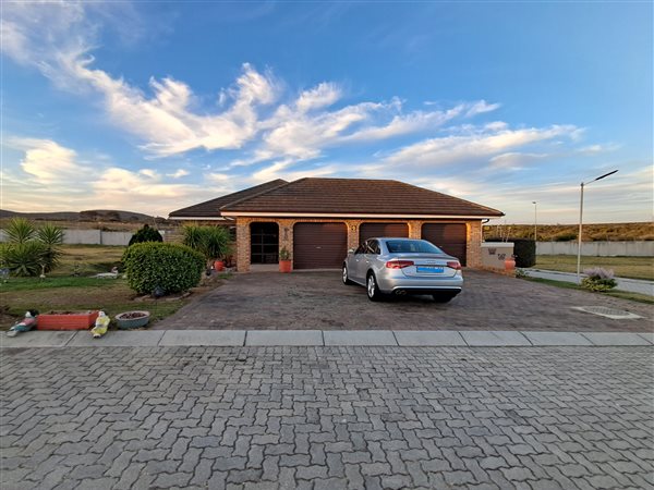 3 Bedroom House 3 Bedroom House