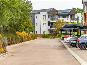 Apartment in Carlswald Estate