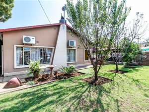3 Bed House in Roseville