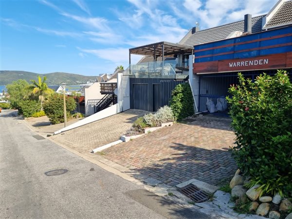 5 Bed Townhouse in Knysna Central