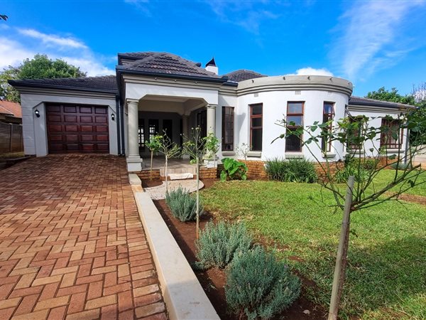 3 Bedroom House 3 Bedroom House