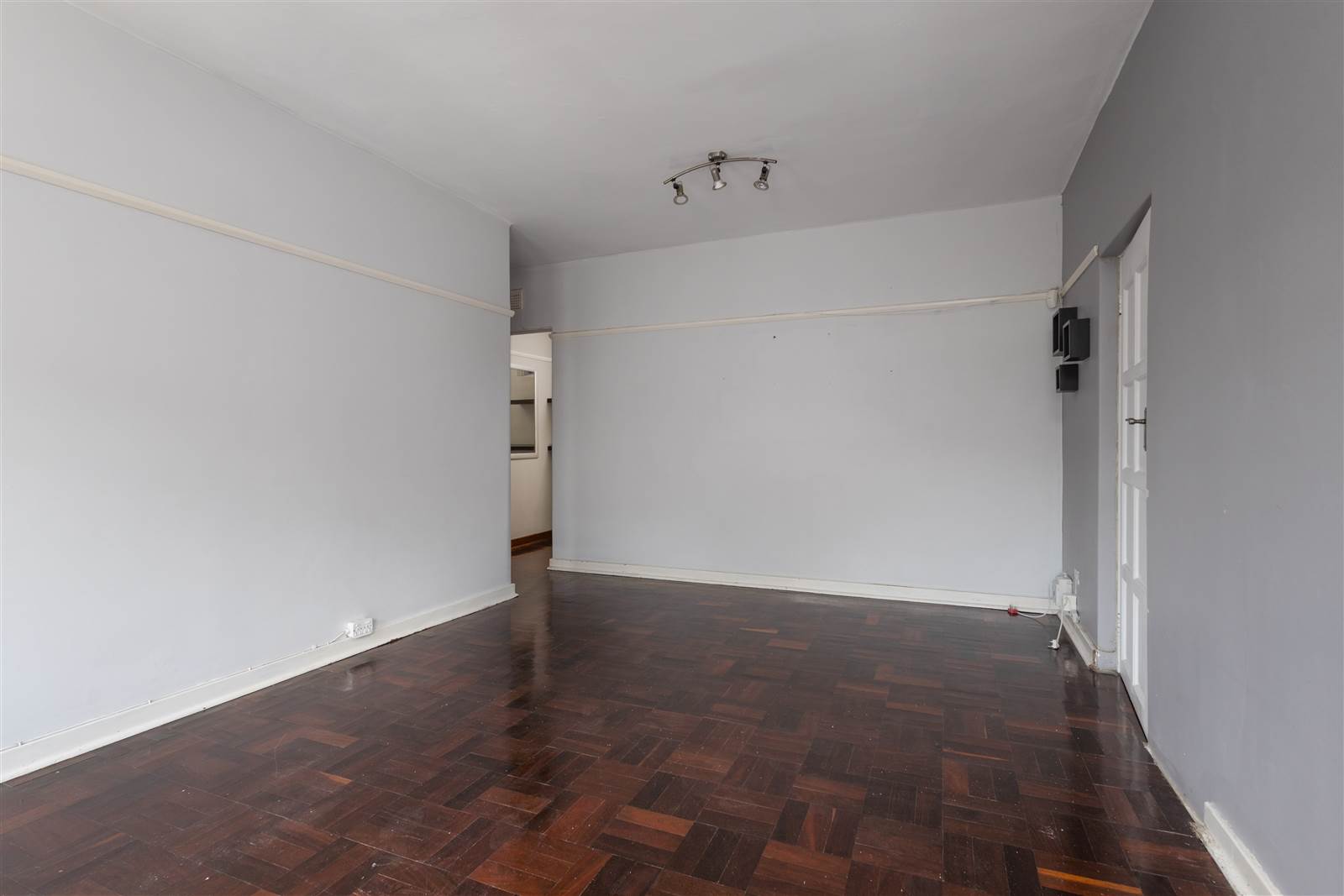 2 Bed Apartment in Bulwer photo number 5