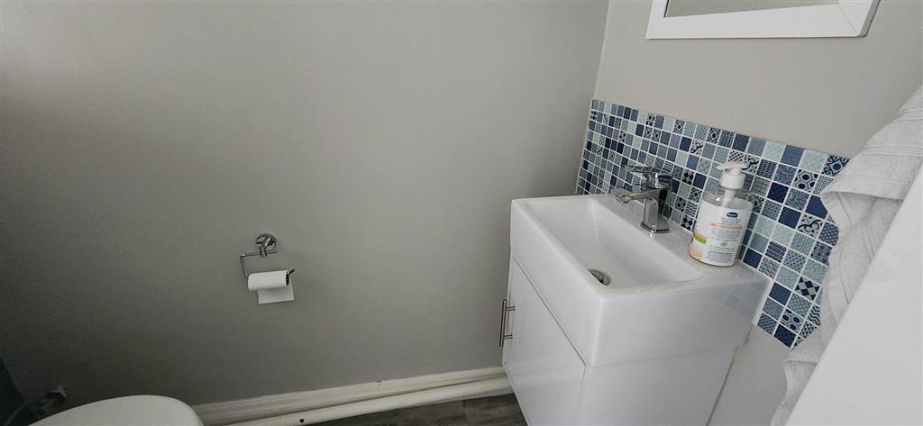 2 Bed Townhouse in Essexwold photo number 9