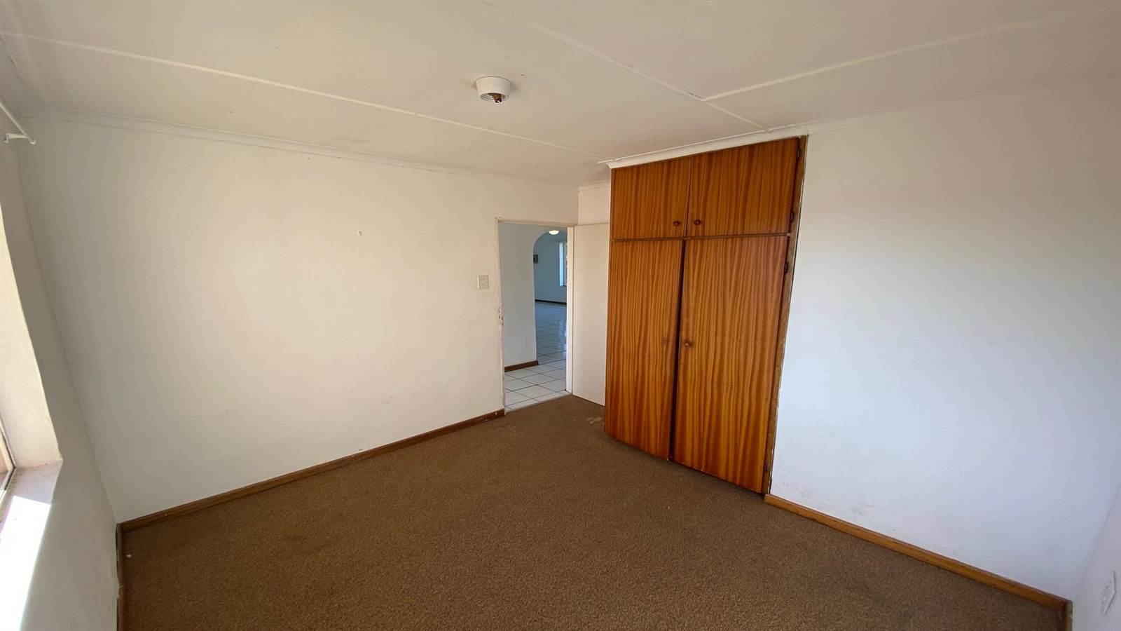 2 Bed Apartment in King Williams Town photo number 12