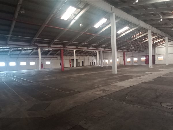 5 500  m² Industrial space