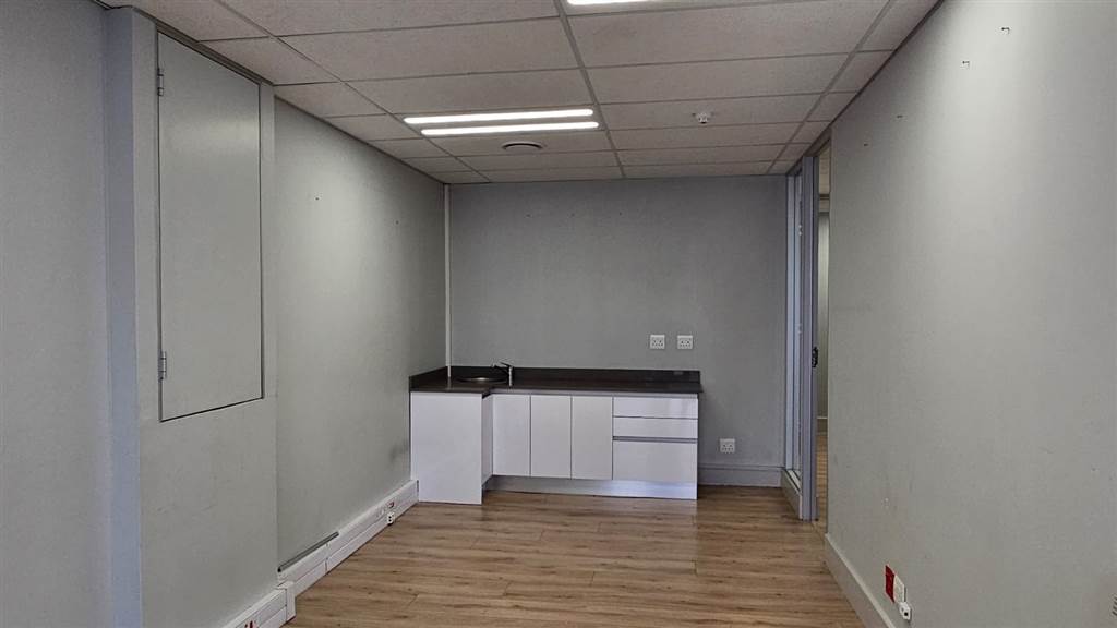 78  m² Office Space in Wilbart photo number 10
