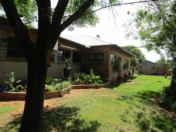 8 ha Farm in Bloemfontein Farms