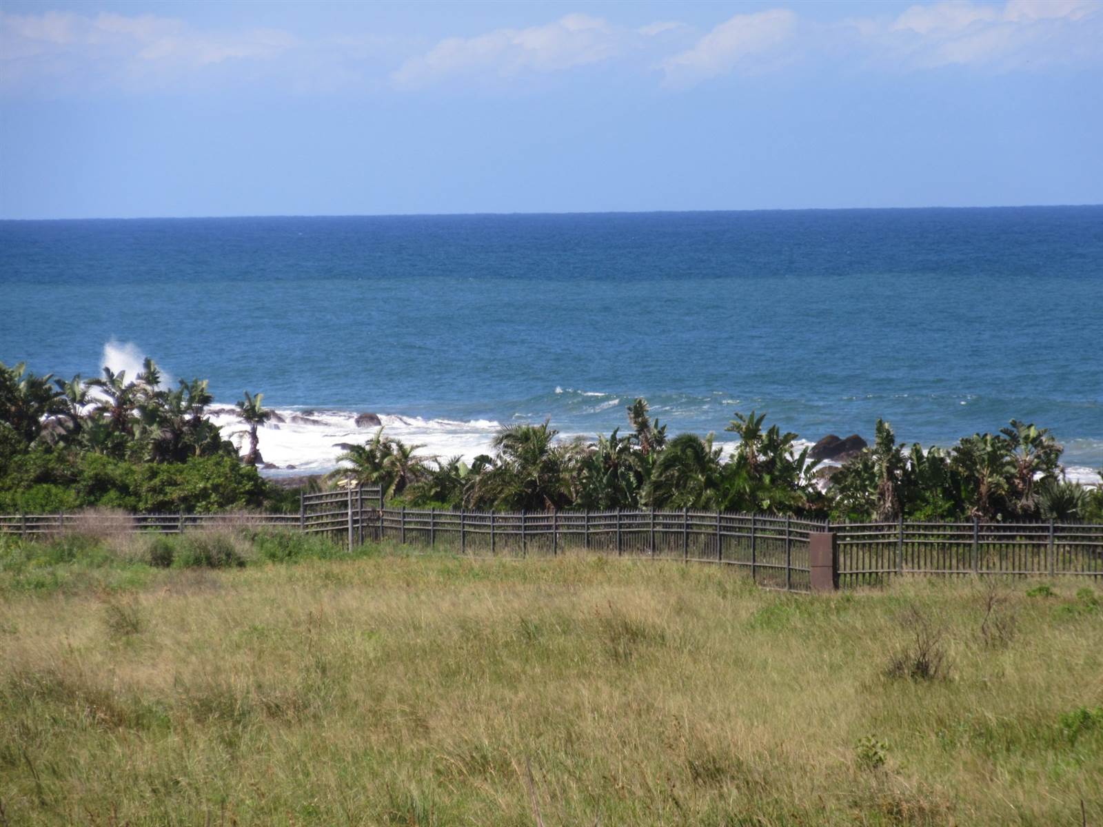1152 m² Land available in Port Edward photo number 2