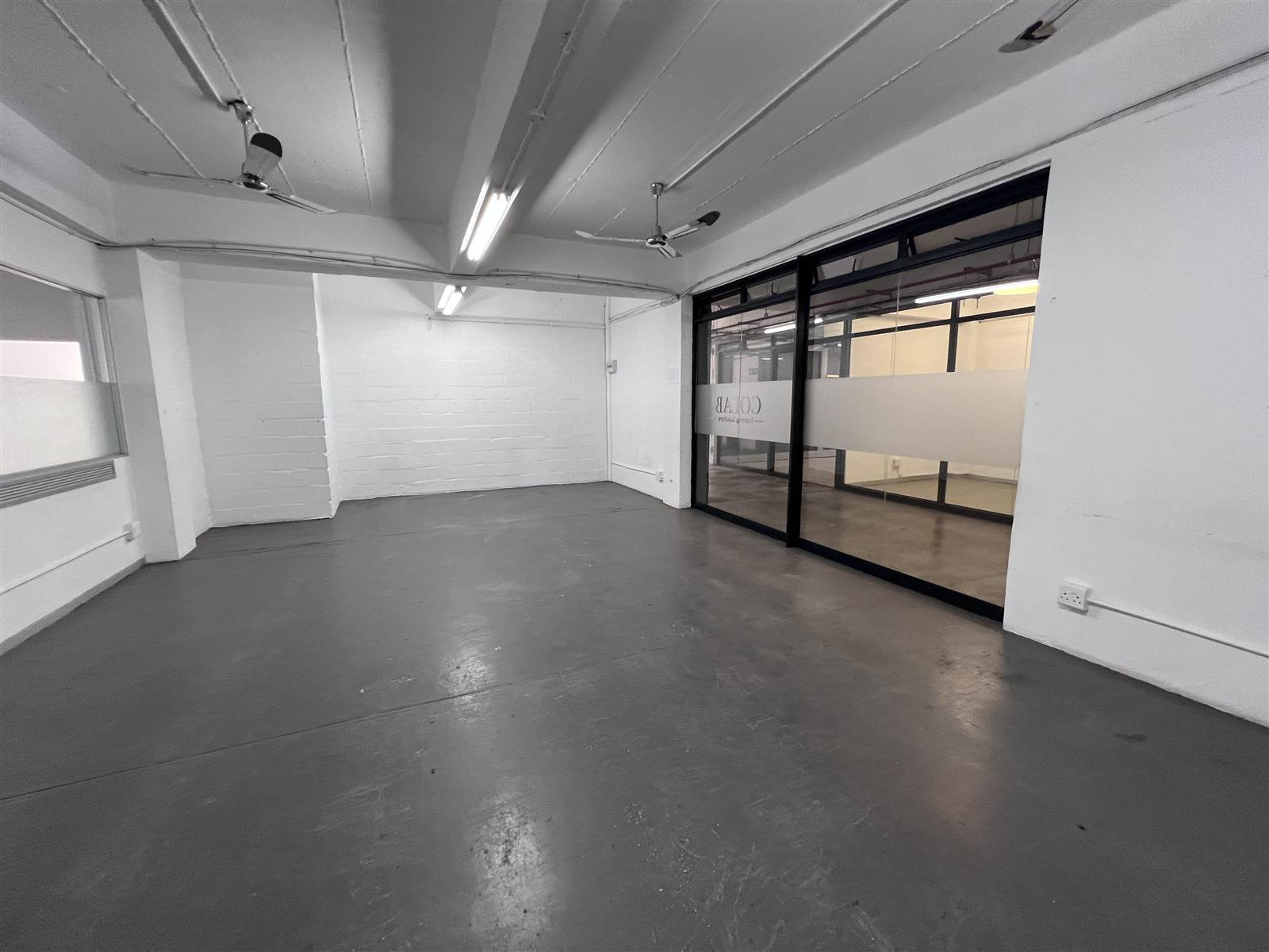 361  m² Commercial space in Woodstock photo number 2