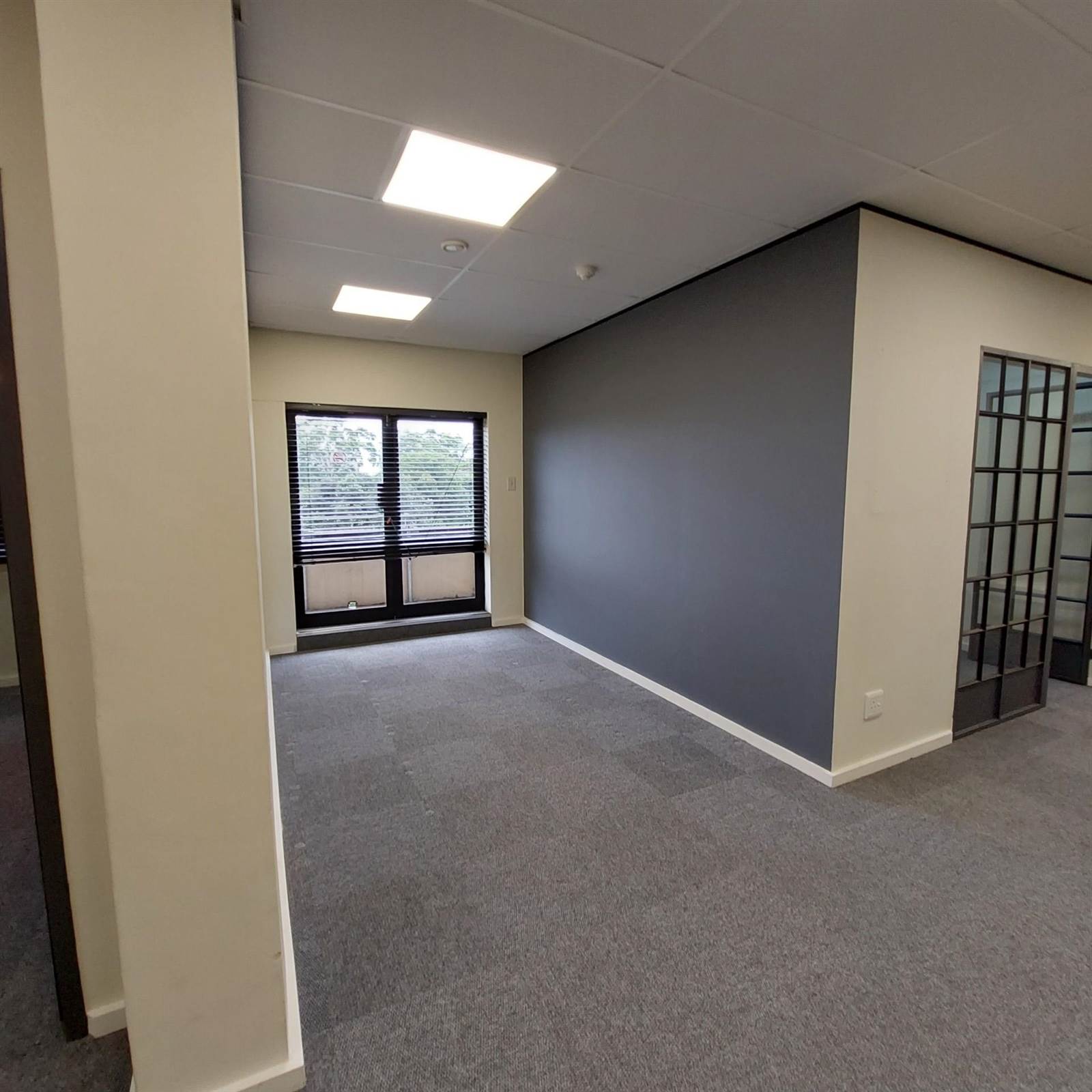 266  m² Office Space in Westville photo number 14