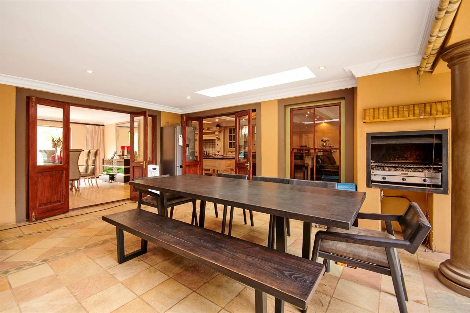 4 Bed House in Dainfern Golf Estate photo number 12