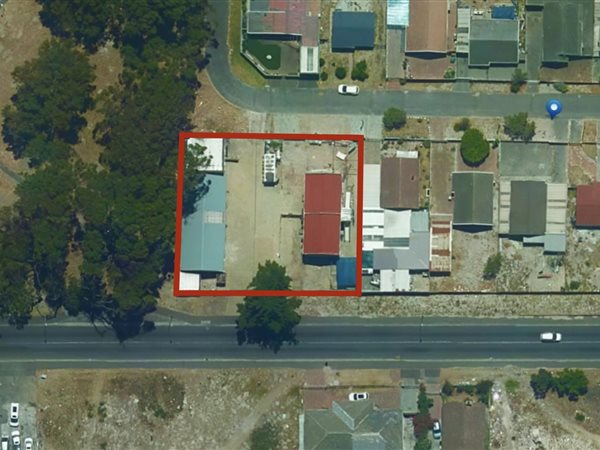 680  m² Commercial space