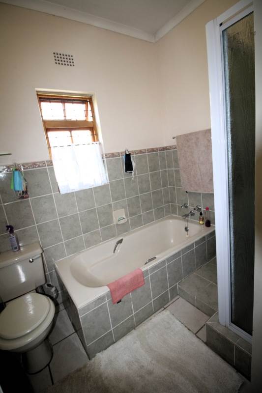 3 Bed House in Montagu photo number 8
