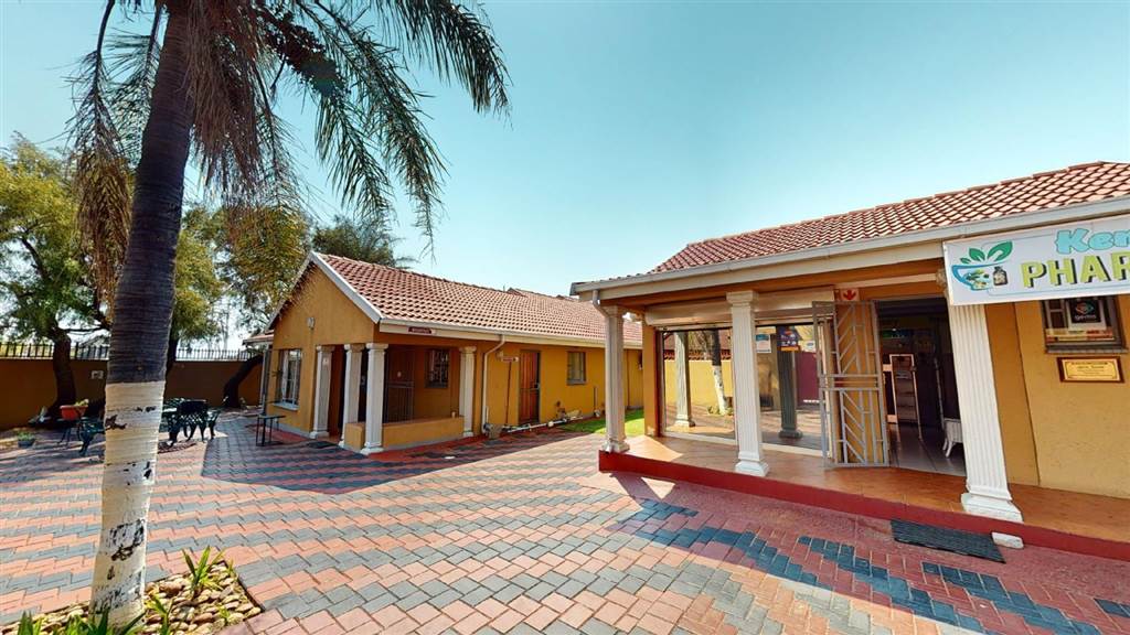 7 Bed House in Soshanguve photo number 21