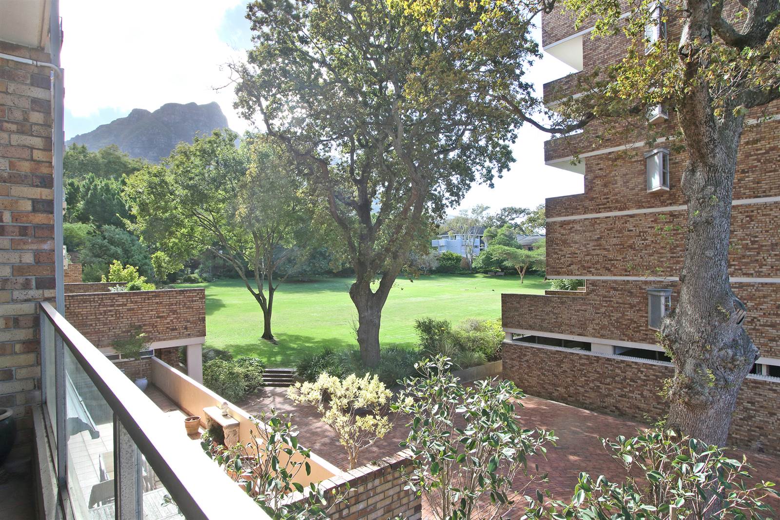 3 Bed Apartment in Newlands photo number 27