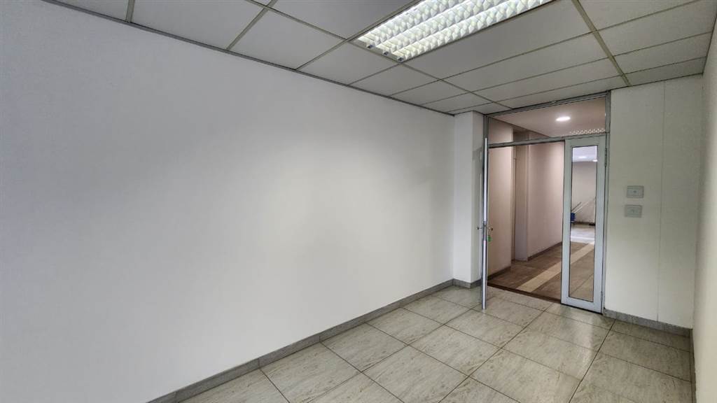 540  m² Commercial space in Centurion CBD photo number 18