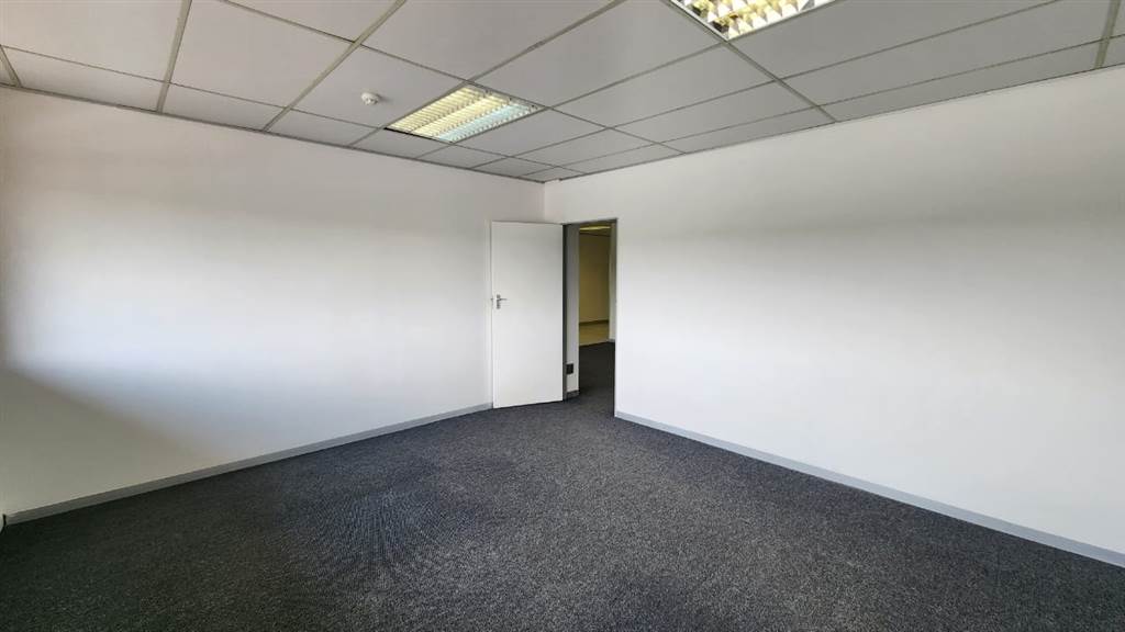 540  m² Commercial space in Centurion CBD photo number 8