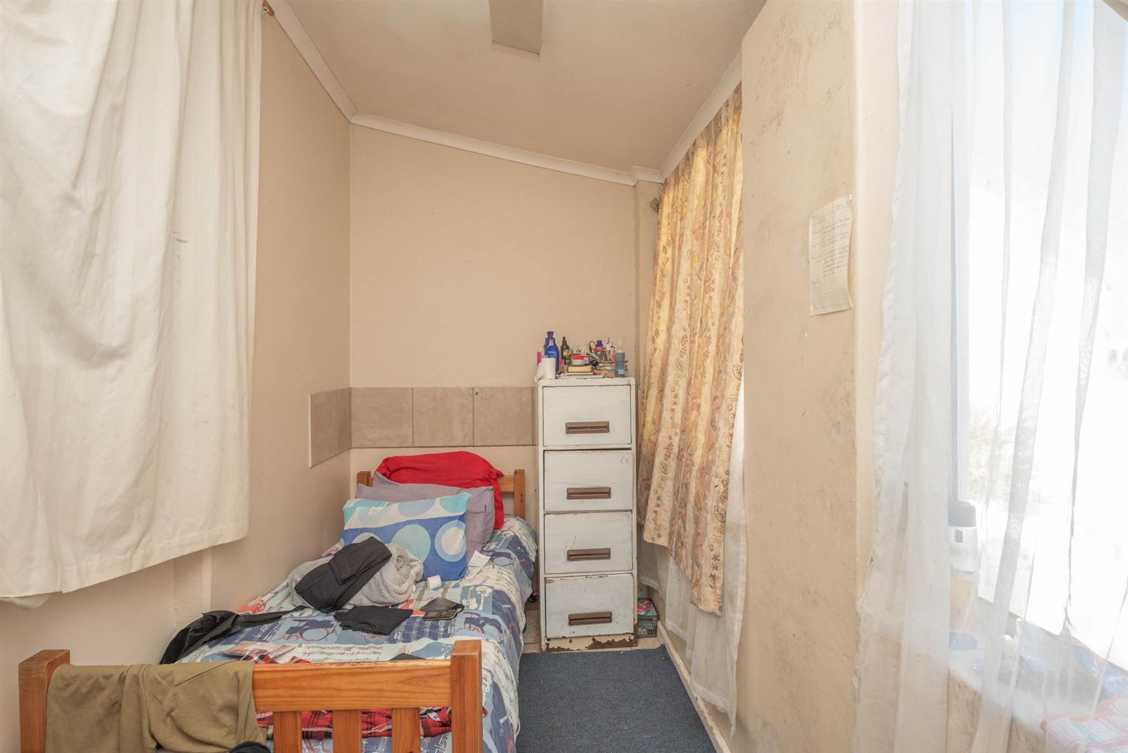 10 Bed House in Port Elizabeth Central photo number 11