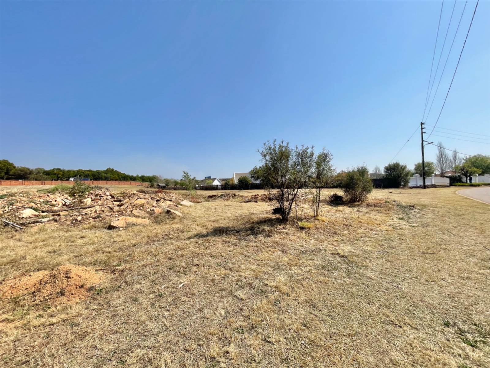1 ha Land available in Mooikloof Equestrian Estate photo number 2