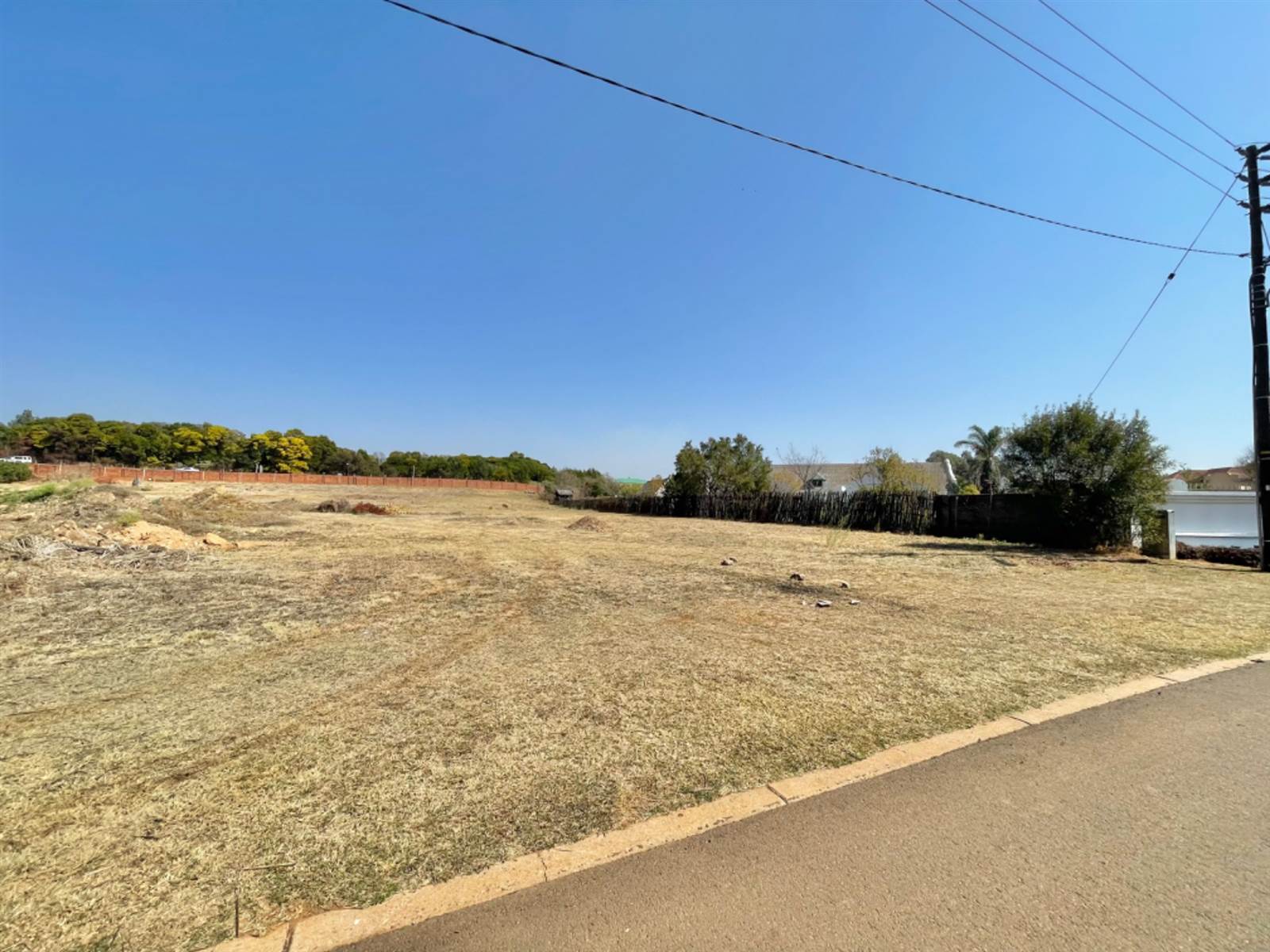 1 ha Land available in Mooikloof Equestrian Estate photo number 4