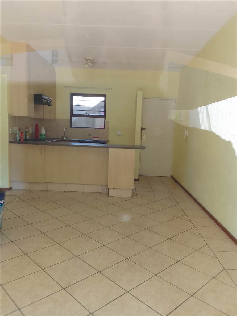 1 Bed House to rent in Sunninghill RR4191947 Private Property