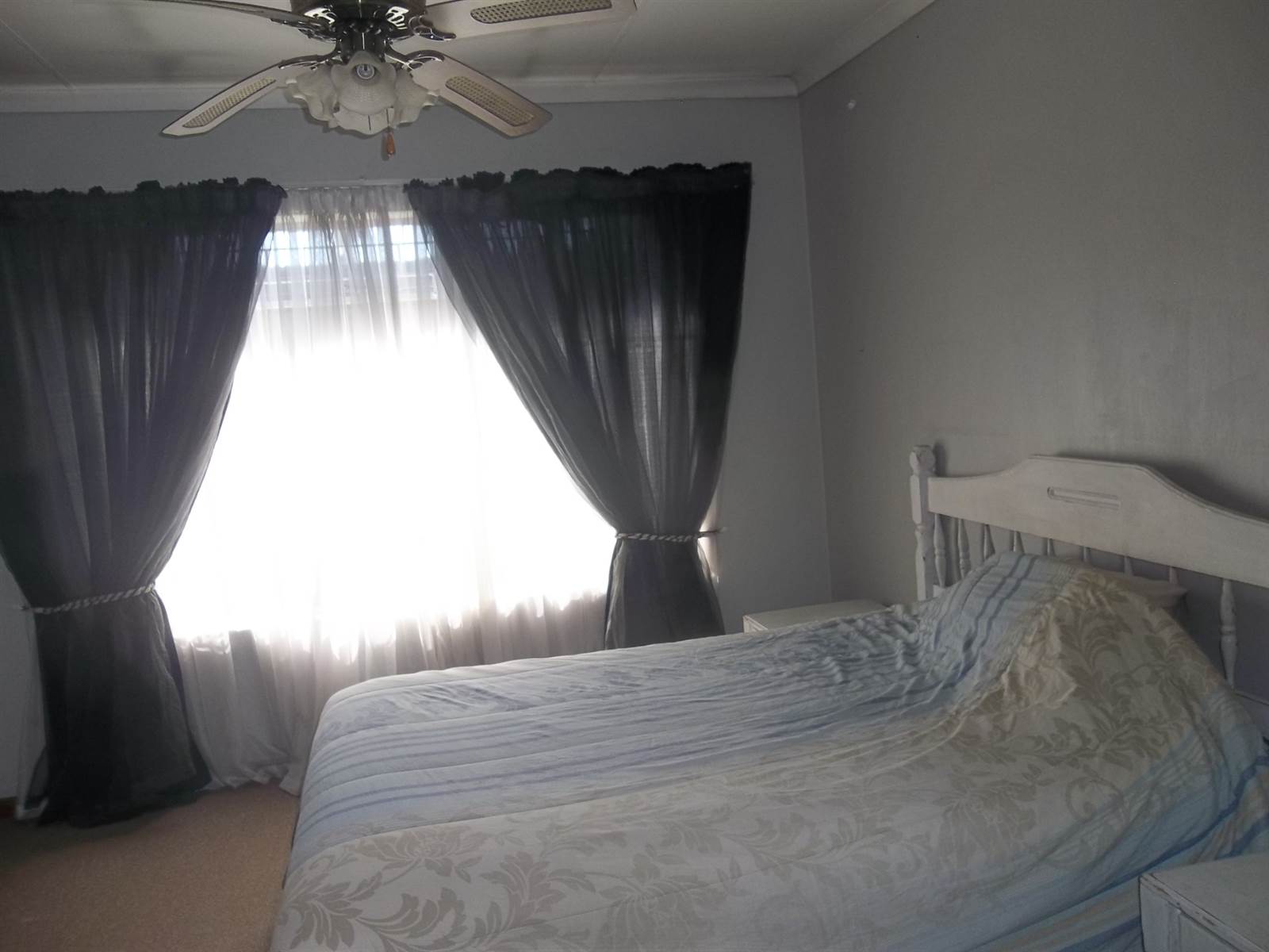 4 Bed House in Rietfontein photo number 13