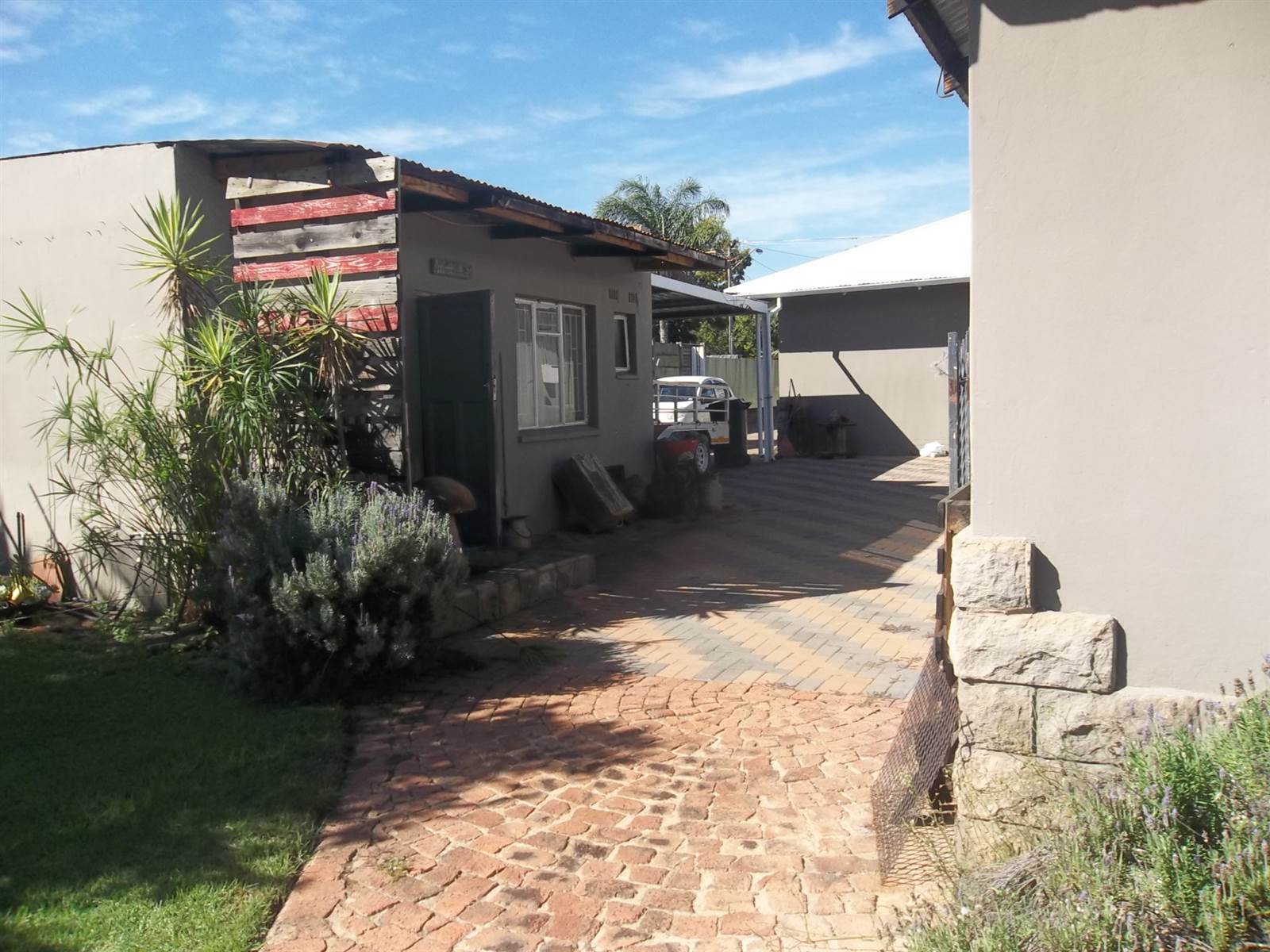 4 Bed House in Rietfontein photo number 28