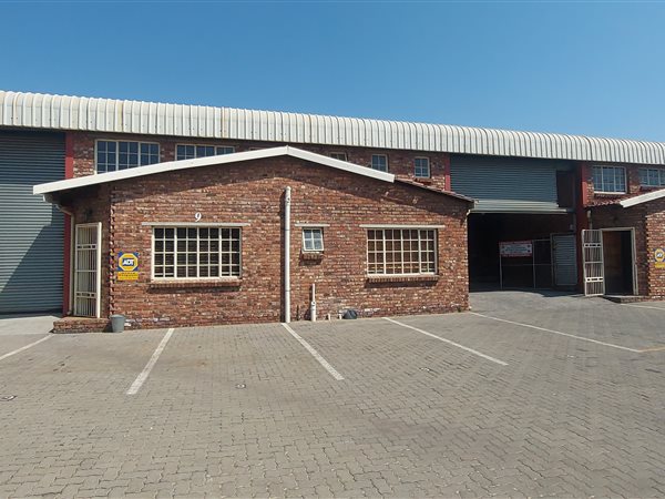 350  m² Industrial space