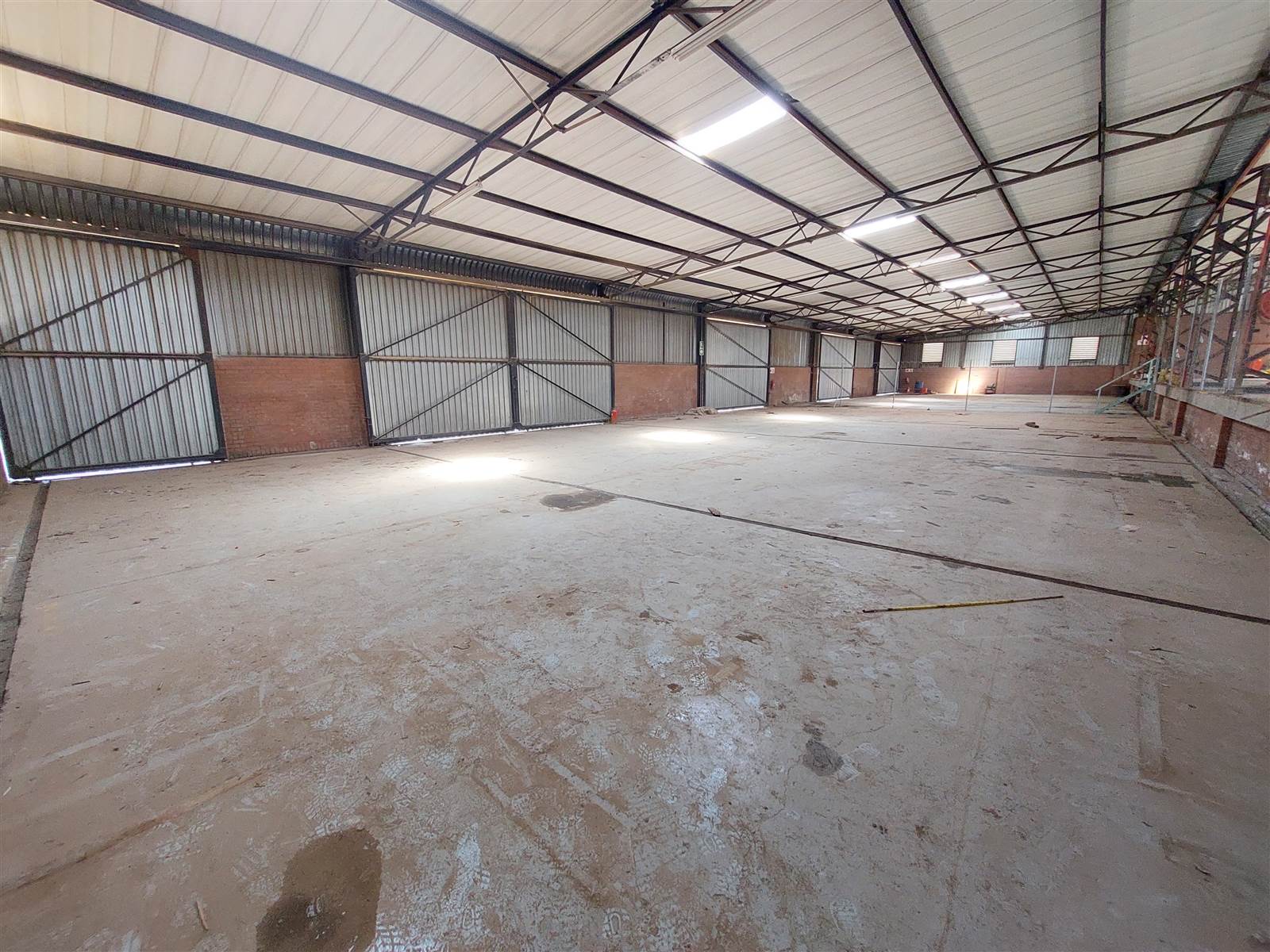 2400  m² Industrial space in Morehill photo number 10
