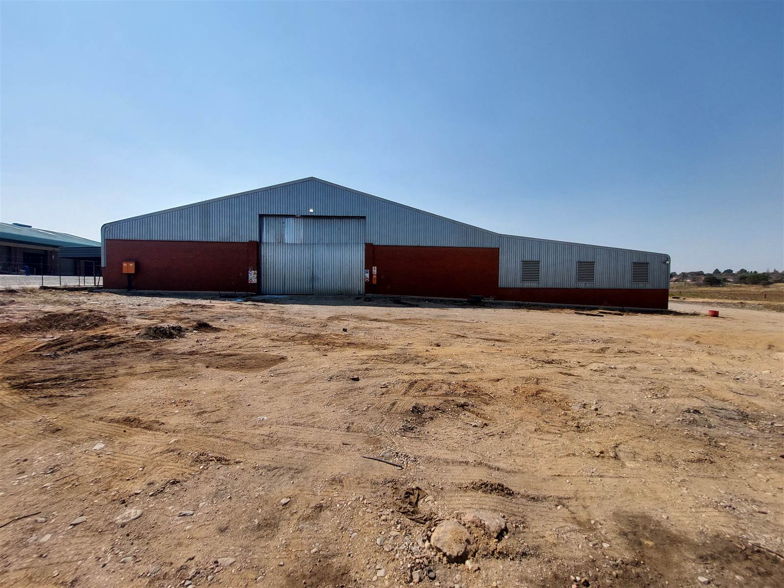 2400  m² Industrial space in Morehill photo number 18