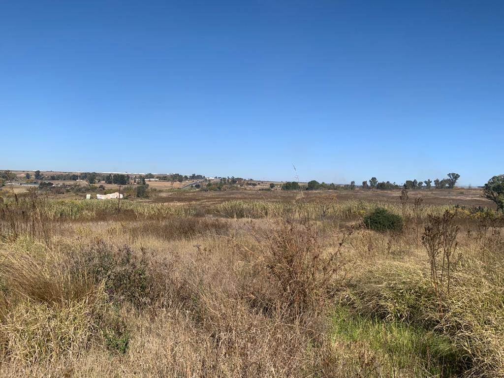 7 ha Land available in Lanseria and surrounds photo number 6